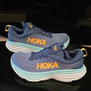Hoka Bondi 8